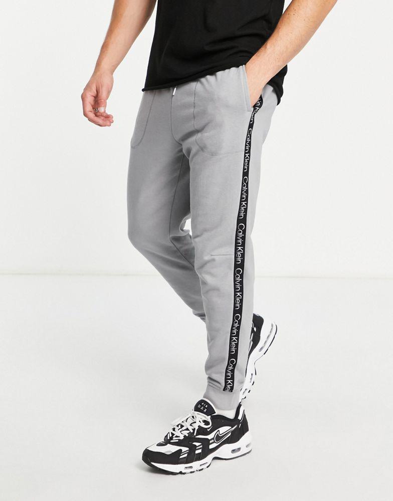 Calvin Klein Performance taping joggers in grey商品第1张图片规格展示
