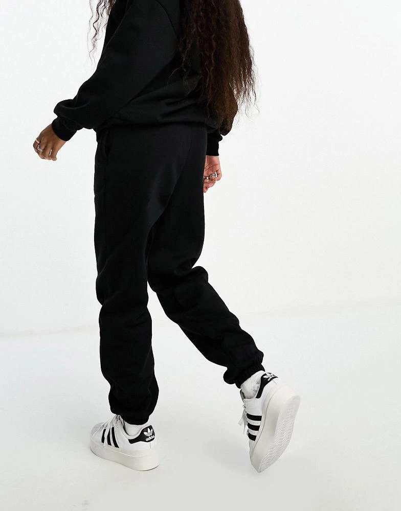 商品ASOS|ASOS DESIGN Petite ultimate jogger in black,价格¥173,第2张图片详细描述