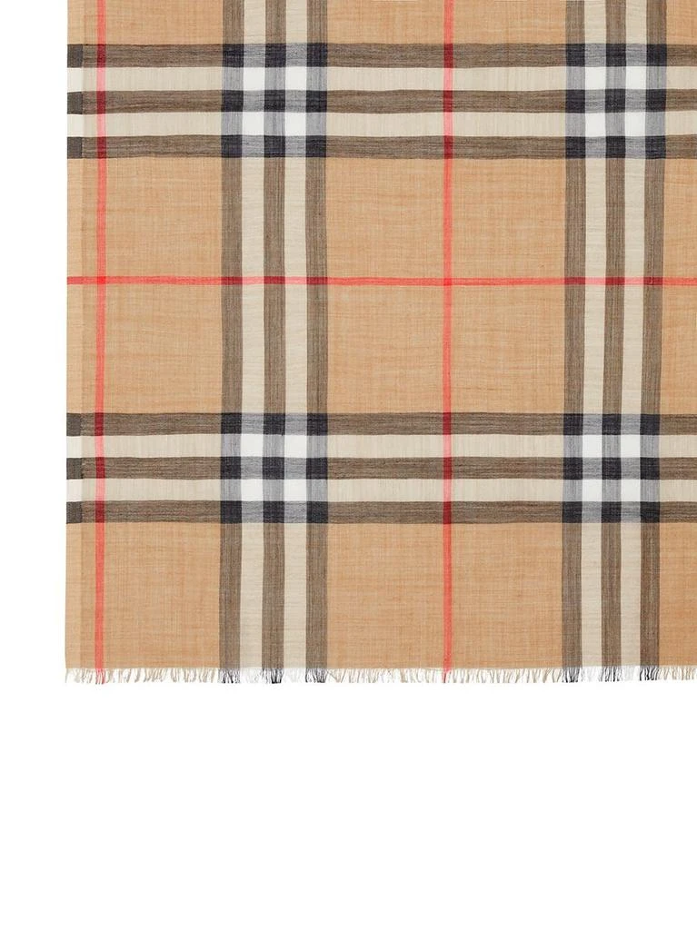 商品Burberry|BURBERRY Lightweight Check Wool and Silk Scarf,价格¥3296,第3张图片详细描述