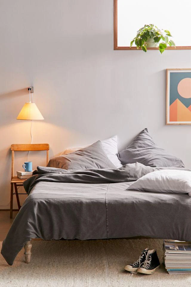商品Urban Outfitters|Faded Ribbed Solid Jersey Comforter,价格¥1349,第1张图片
