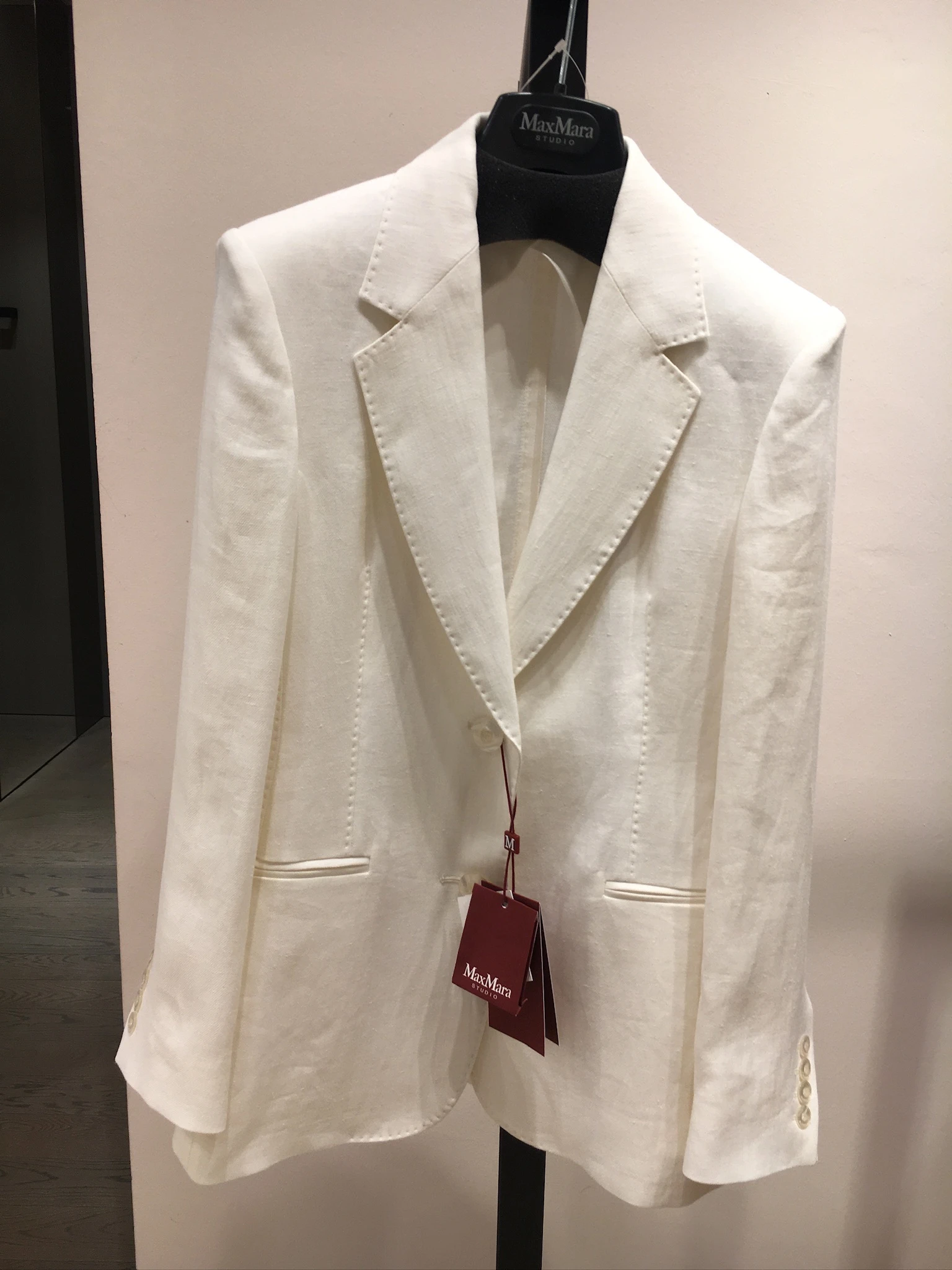 商品MaxMara Studio|MaxMara Studio 2024春夏单排扣V领西装 VANDEA 6041034206,价格¥3951,第1张图片