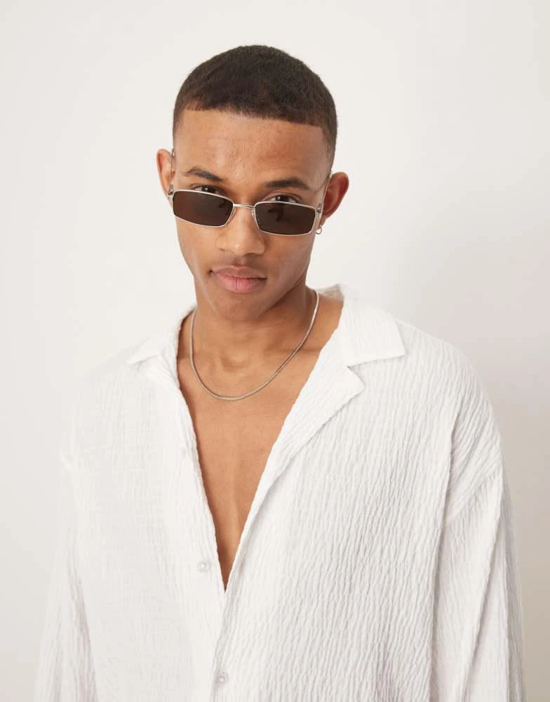 商品ASOS|ASOS DESIGN metal rectangle sunglasses with matte silver frame and brown lens,价格¥165,第3张图片详细描述