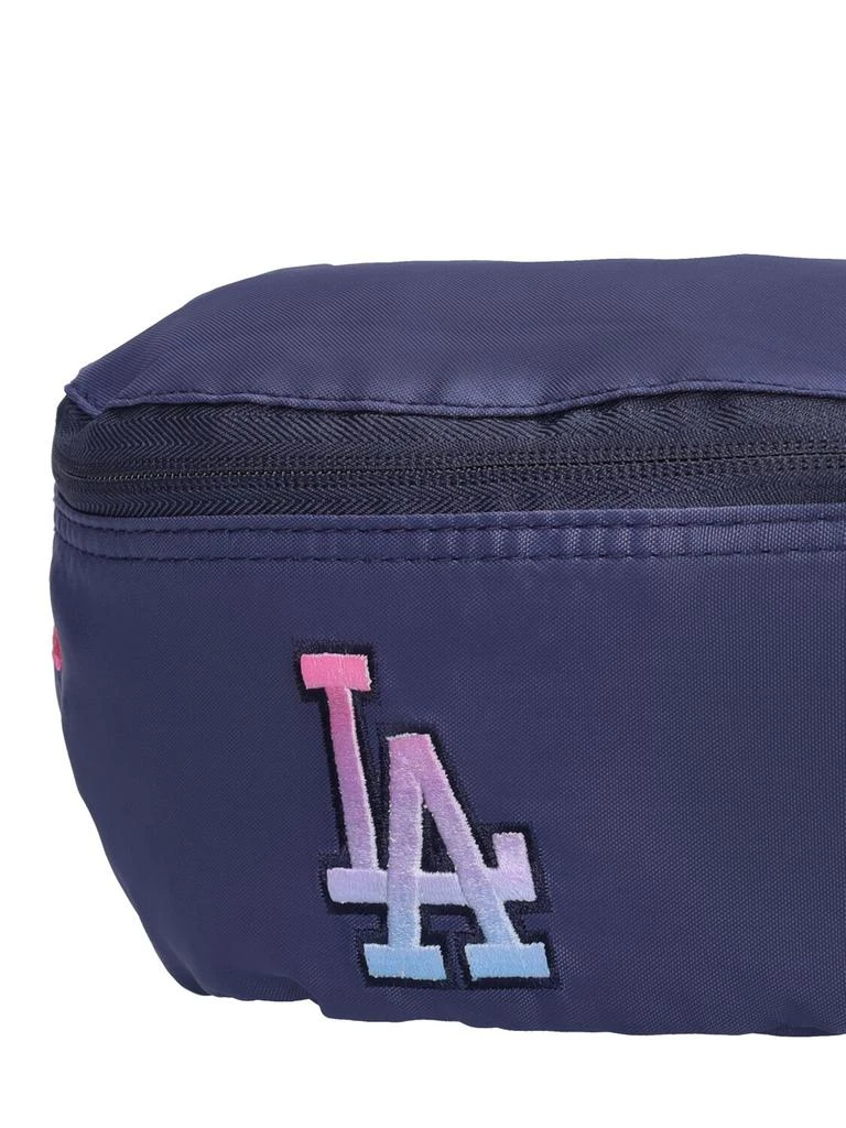 商品New Era|Embroidered Logo Mini Belt Bag,价格¥85,第2张图片详细描述