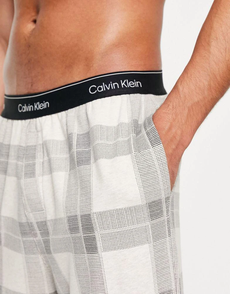 商品Calvin Klein|Calvin Klein co-ord lounge jogger in grey/ cream check,价格¥528,第3张图片详细描述