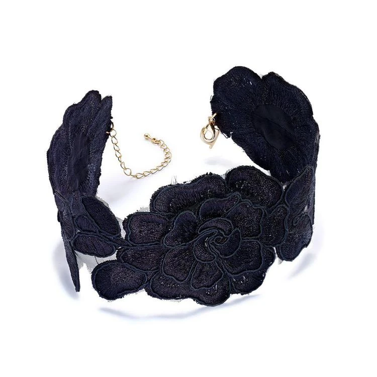 商品Thalia Sodi|Gold-Tone Lace Flower Choker Necklace, Created for Macy's,价格¥69,第1张图片