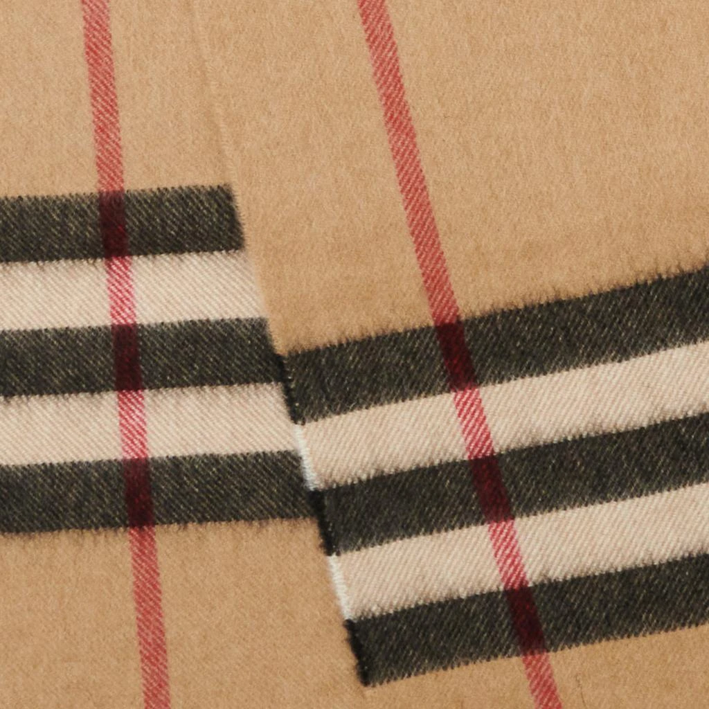 商品Burberry|Burberry Cashmere Classic Check Scarf,价格¥3102,第2张图片详细描述