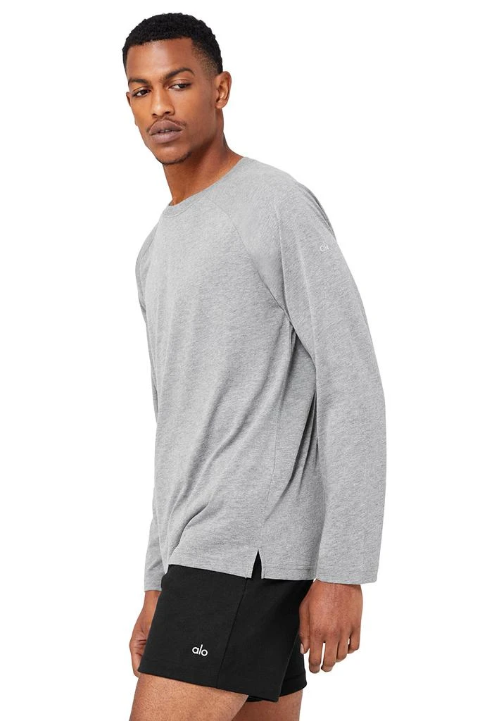 商品Alo|Triumph Long Sleeve Tee - Grey Heather,价格¥349,第3张图片详细描述