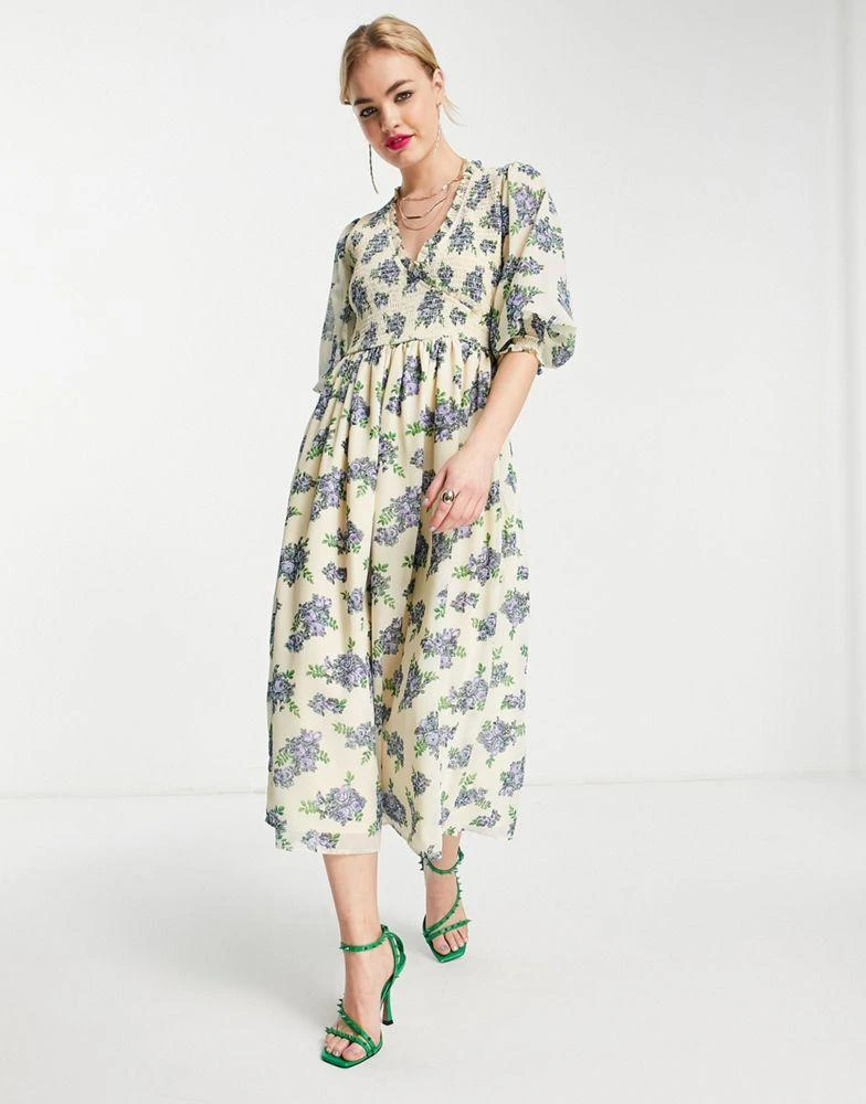 商品ASOS|ASOS DESIGN midi smock dress with shirred cuffs in white base floral print,价格¥213,第4张图片详细描述