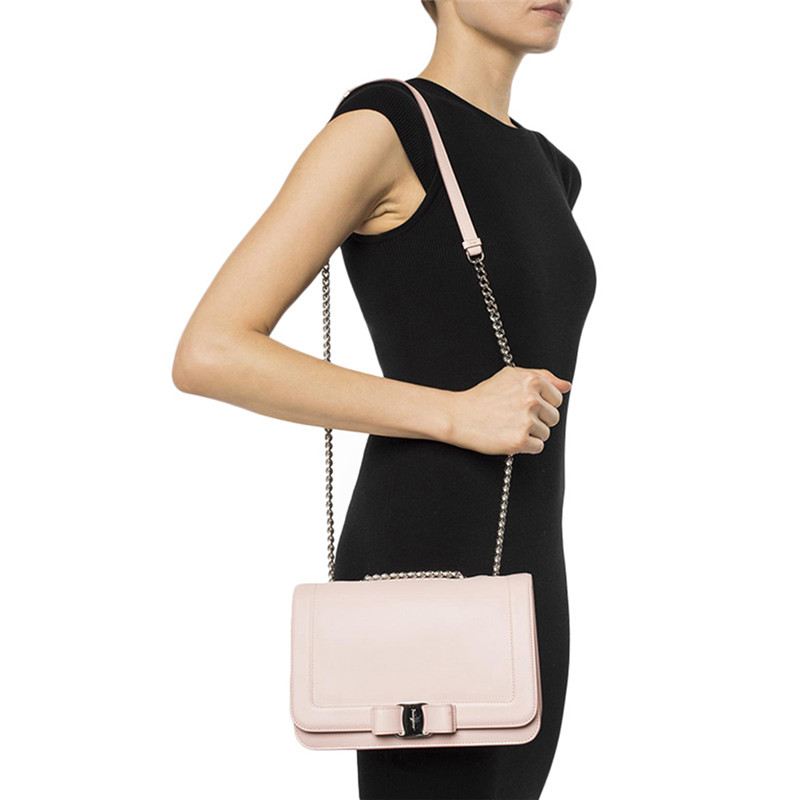Salvatore Ferragamo 菲拉格慕 女士粉色小牛皮单肩包 21-G878-8685825商品第2张图片规格展示