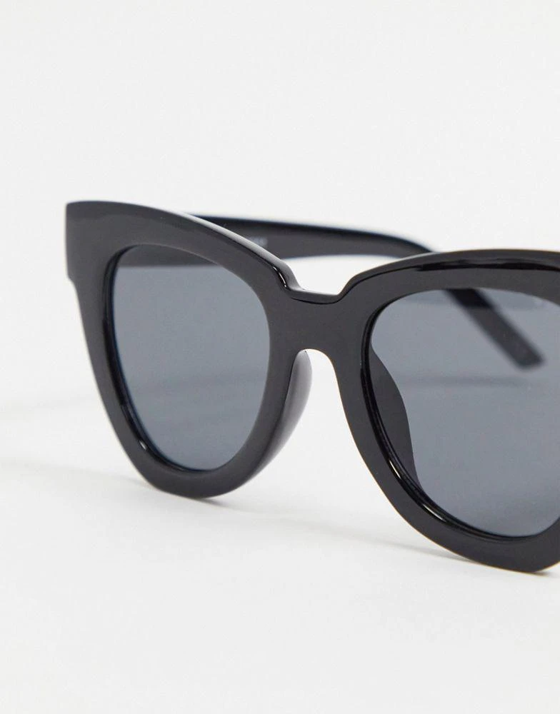 商品ASOS|ASOS DESIGN chunky flare cat eye sunglasses in shiny black - BLACK,价格¥134,第3张图片详细描述