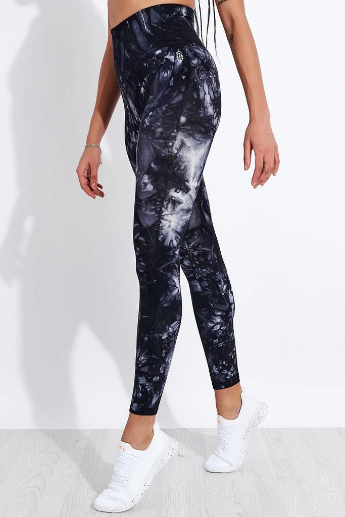 商品Free People Movement|Good Karma High Waisted 7/8 Legging - Black Tie-Dye,价格¥782,第1张图片