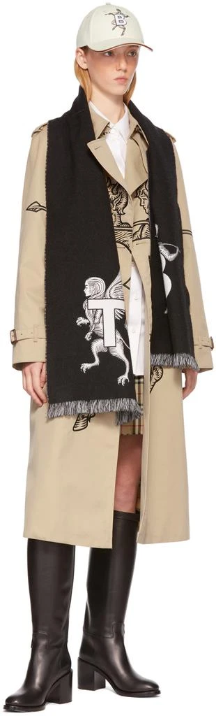 商品Burberry|Black Mythical Alphabet 'TB' Football Scarf,价格¥2893,第2张图片详细描述