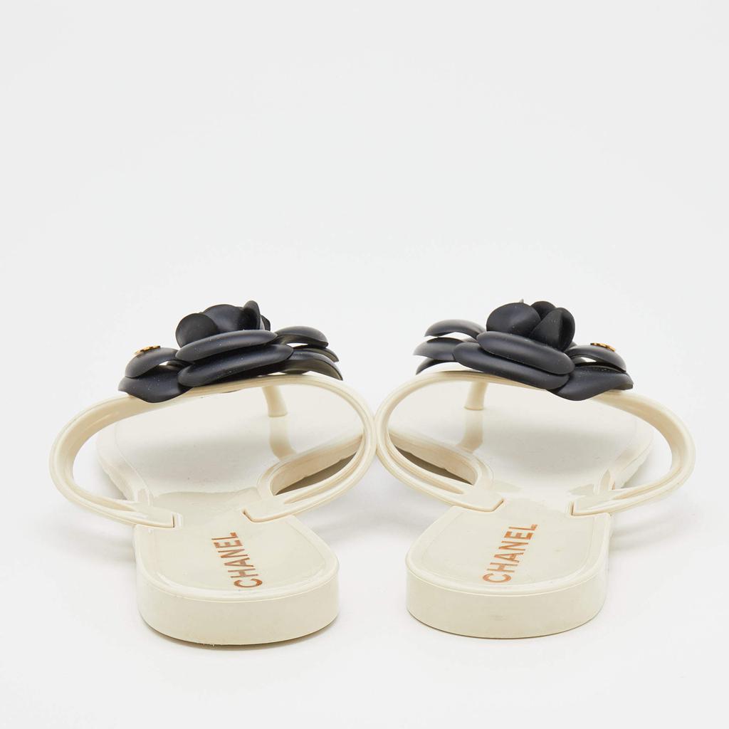 Chanel Cream Rubber Camellia Flower Thong Flats Size 36商品第5张图片规格展示