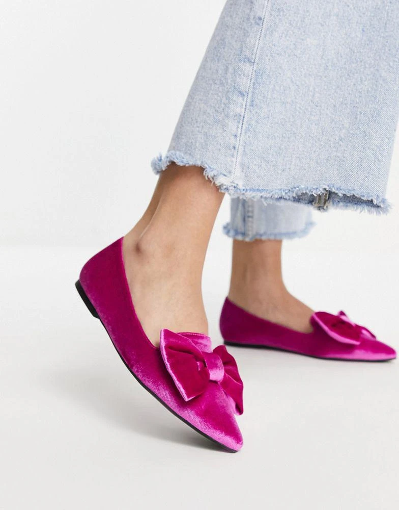 商品ASOS|ASOS DESIGN Lake bow pointed ballet flats in pink velvet,价格¥119,第4张图片详细描述