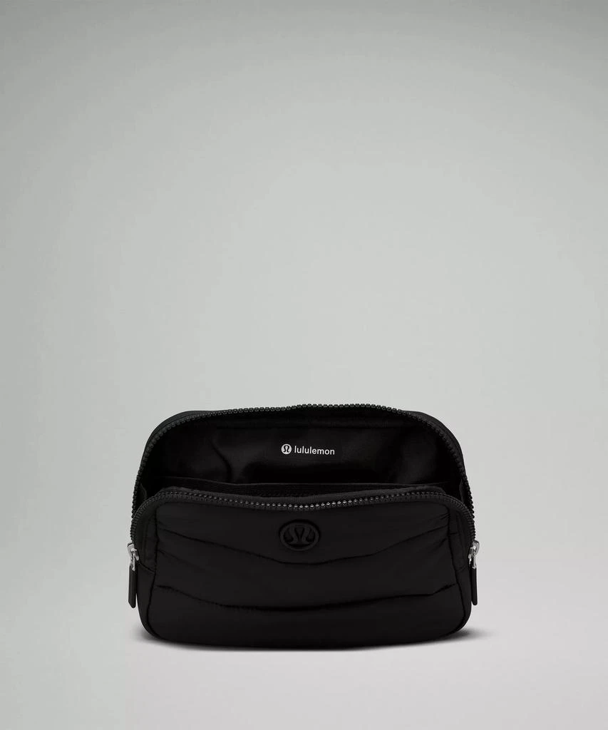 商品Lululemon|Everywhere Belt Bag Large 2L *Wunder Puff,价格¥242,第5张图片详细描述