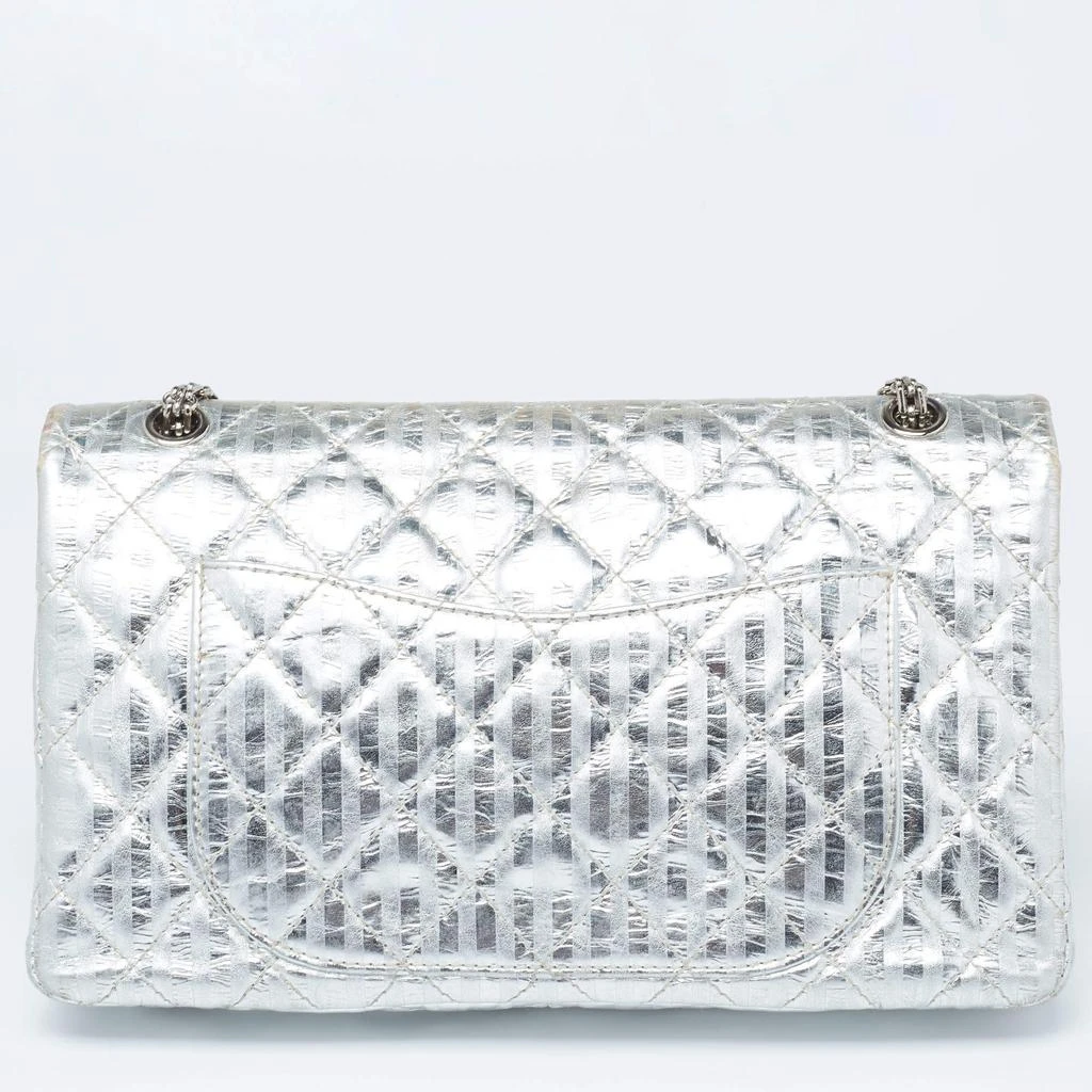 商品[二手商品] Chanel|Chanel Silver Quilted Leather Striped Reissue 2.55 Classic 227 Double Flap Bag,价格¥12520,第4张图片详细描述