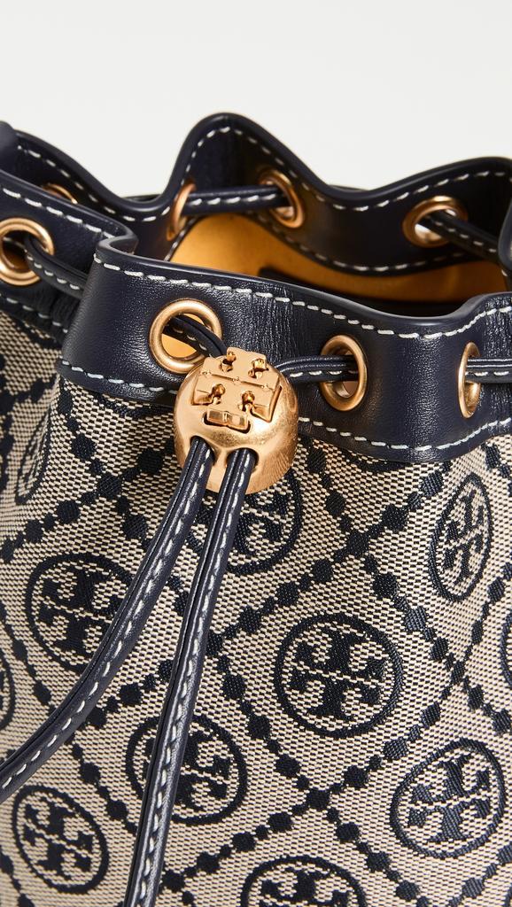 商品Tory Burch|Tory Burch T Monogram 提花迷你水桶包,价格¥2637,第7张图片详细描述