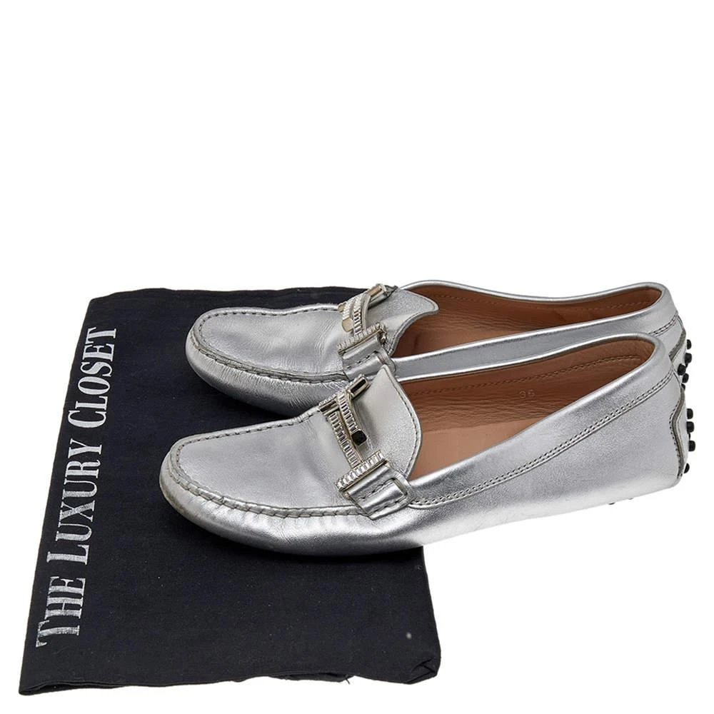 Tod's Silver Leather Slip on Loafers Size 36 商品