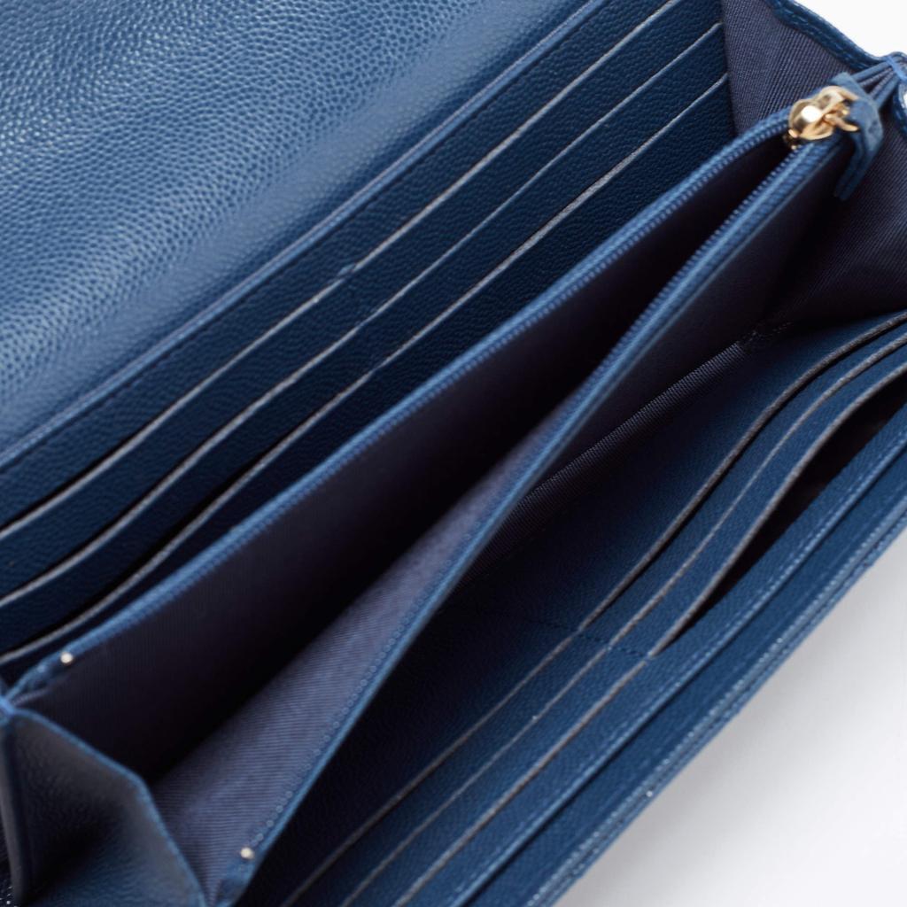 商品Chanel|Chanel Blue Leather Classic Flap Wallet,价格¥10460,第4张图片详细描述