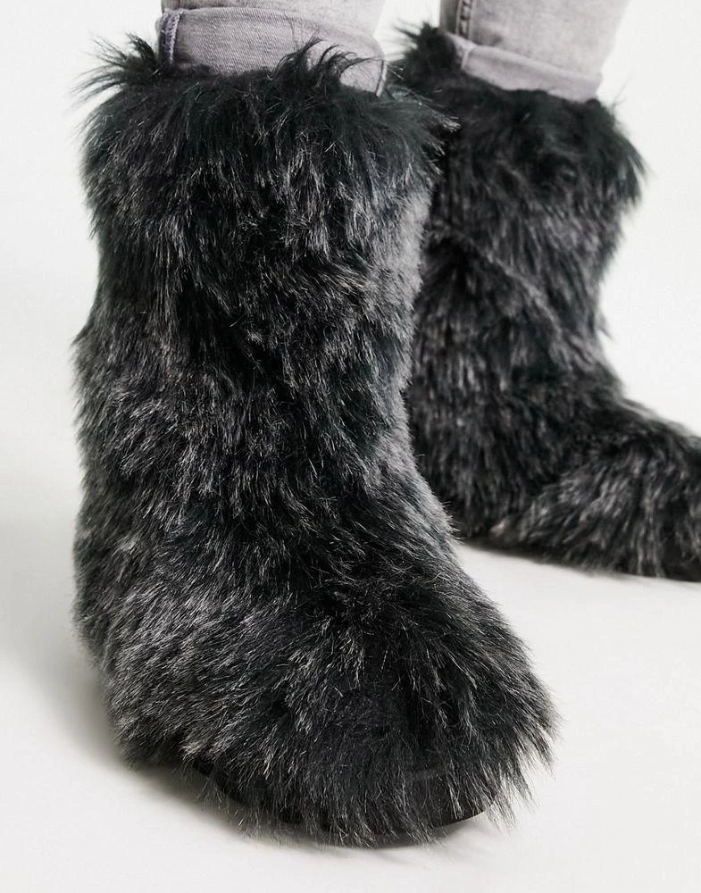 商品ASOS|ASOS DESIGN faux fur calf boot in black,价格¥398,第2张图片详细描述