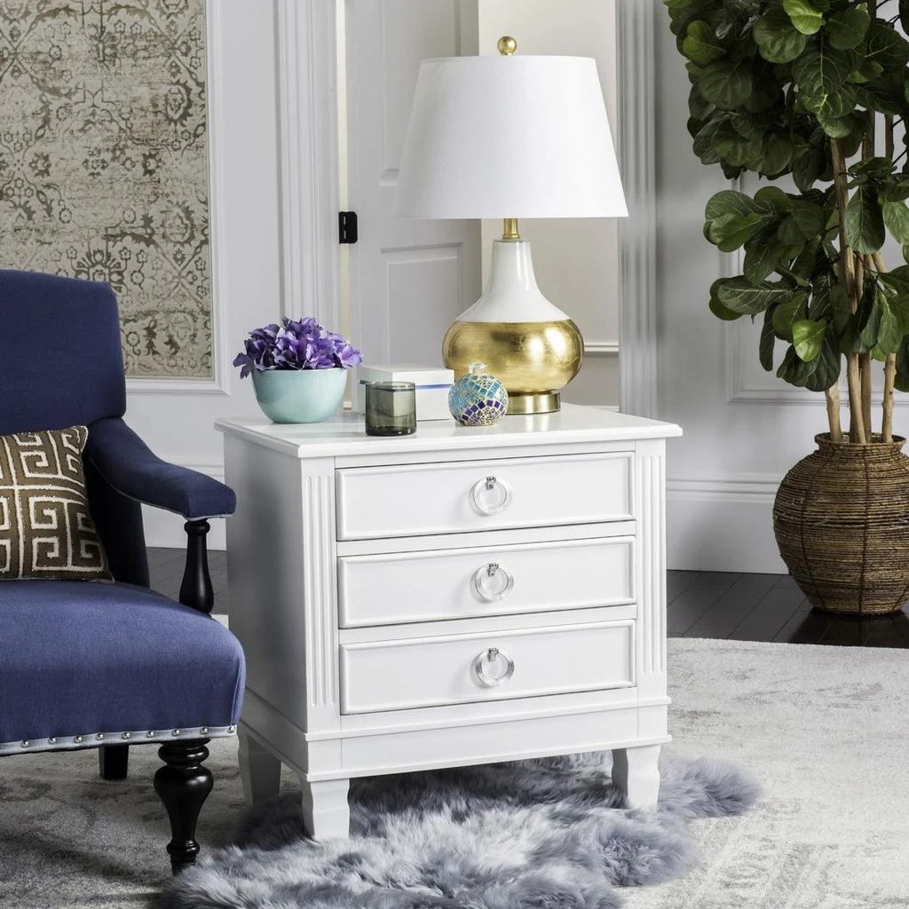 Kira Three Drawer Night Stand 商品