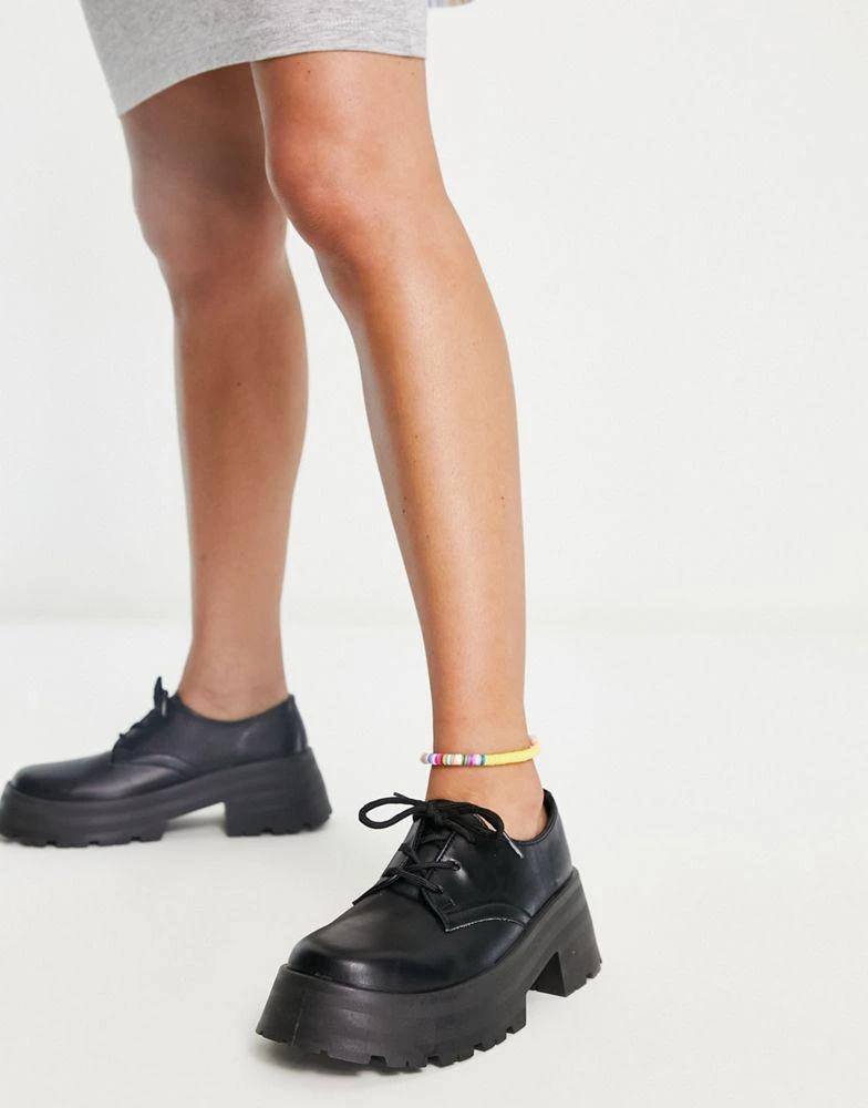 商品ASOS|ASOS DESIGN Monday chunky lace up flat shoes in black,价格¥186,第3张图片详细描述