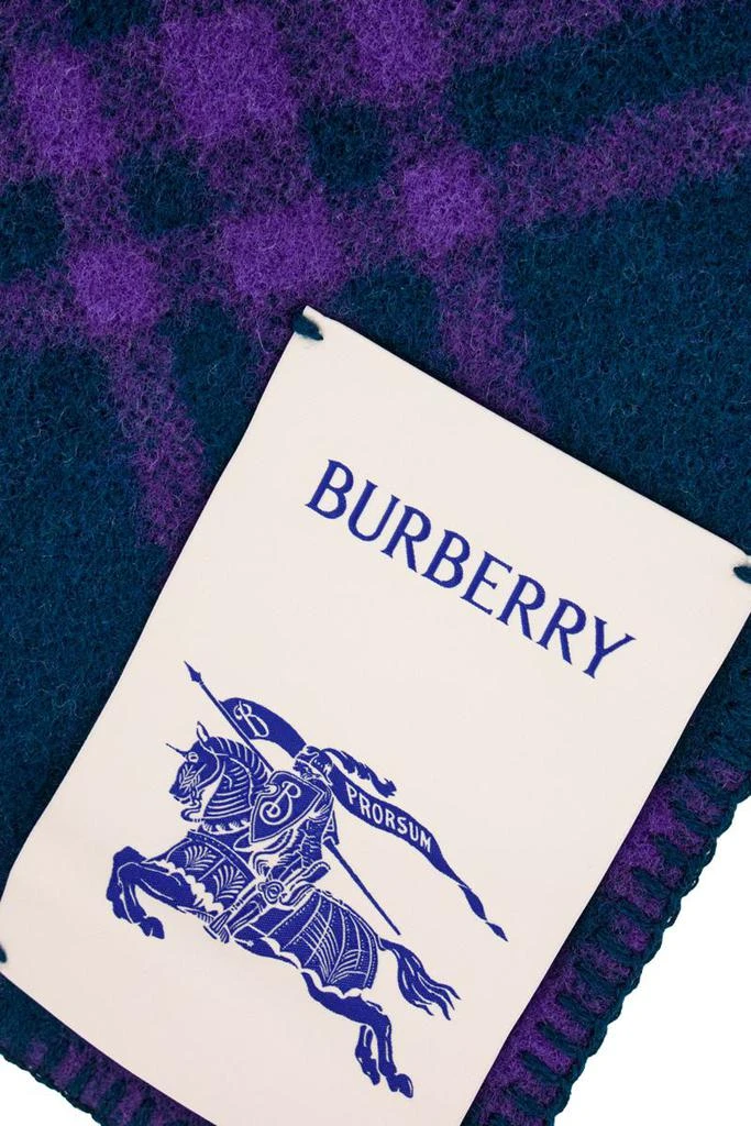 商品Burberry|BURBERRY SCARVES & FOULARDS,价格¥5360,第3张图片详细描述