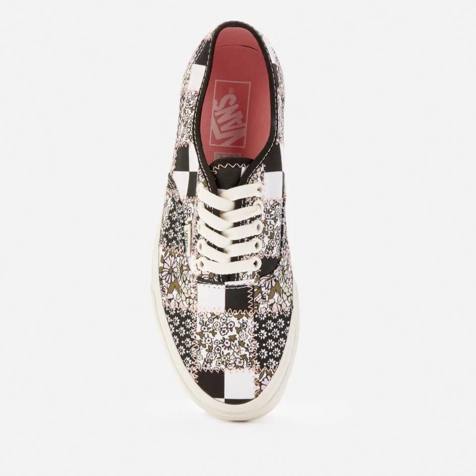 商品Vans|VANS WOMEN'S PATCHWORK FLORAL AUTHENTIC TRAINERS - MULTI/MARSHMALLOW,价格¥192,第3张图片详细描述