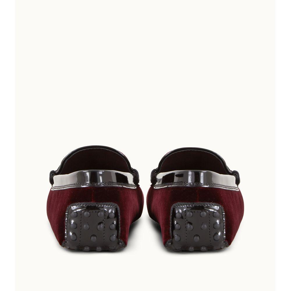 商品Tod's|Gommino Driving Shoes in Velvet,价格¥2269,第5张图片详细描述