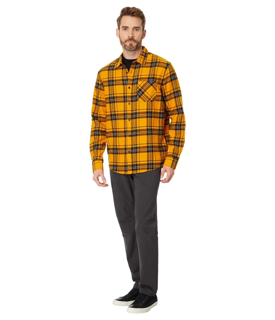 商品Oakley|Podium Plaid Long Sleeve Flannel,价格¥390,第4张图片详细描述