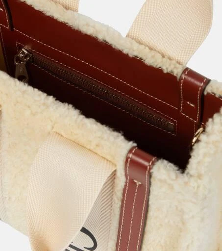 商品Chloé|Woody Small shearling and leather tote,价格¥13129,第3张图片详细描述