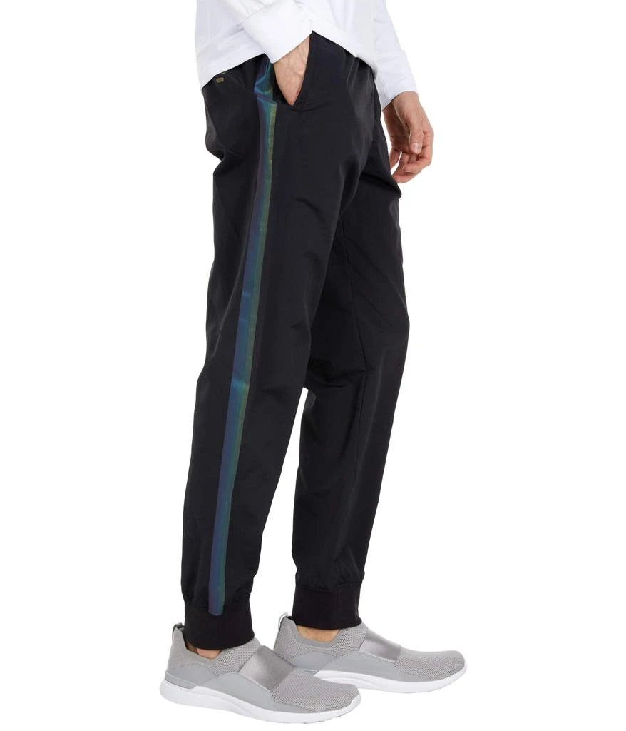 商品Fila|Harper Wind Pants,价格¥423,第4张图片详细描述