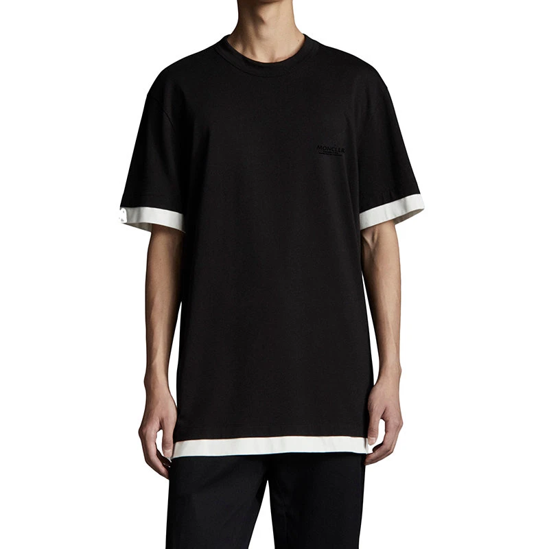 商品Moncler|【预售3-7天】Moncler/蒙克莱 22年秋冬新款 男士黑色/白色纯棉Logo压花短袖T恤H10918C000178390T999,价格¥1904,第4张图片详细描述