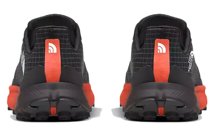 商品[国内直发] The North Face|北面 Vectiv Infinite 2 舒适减震防滑 低帮跑步鞋 男款 黑红,价格¥1475,第4张图片详细描述