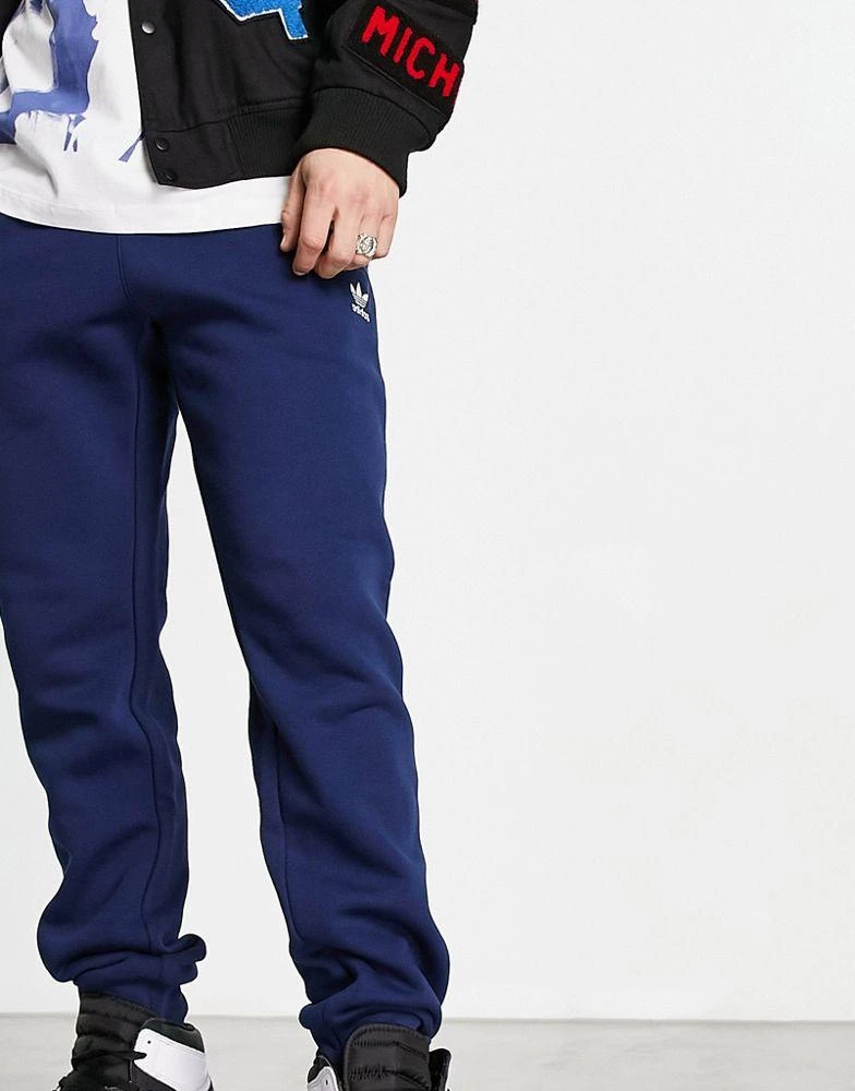 商品Adidas|adidas Originals trefoil essentials joggers in navy,价格¥499,第4张图片详细描述