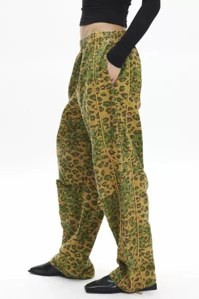 商品BDG|BDG Jess Leopard Camo Track Pant,价格¥346,第3张图片详细描述