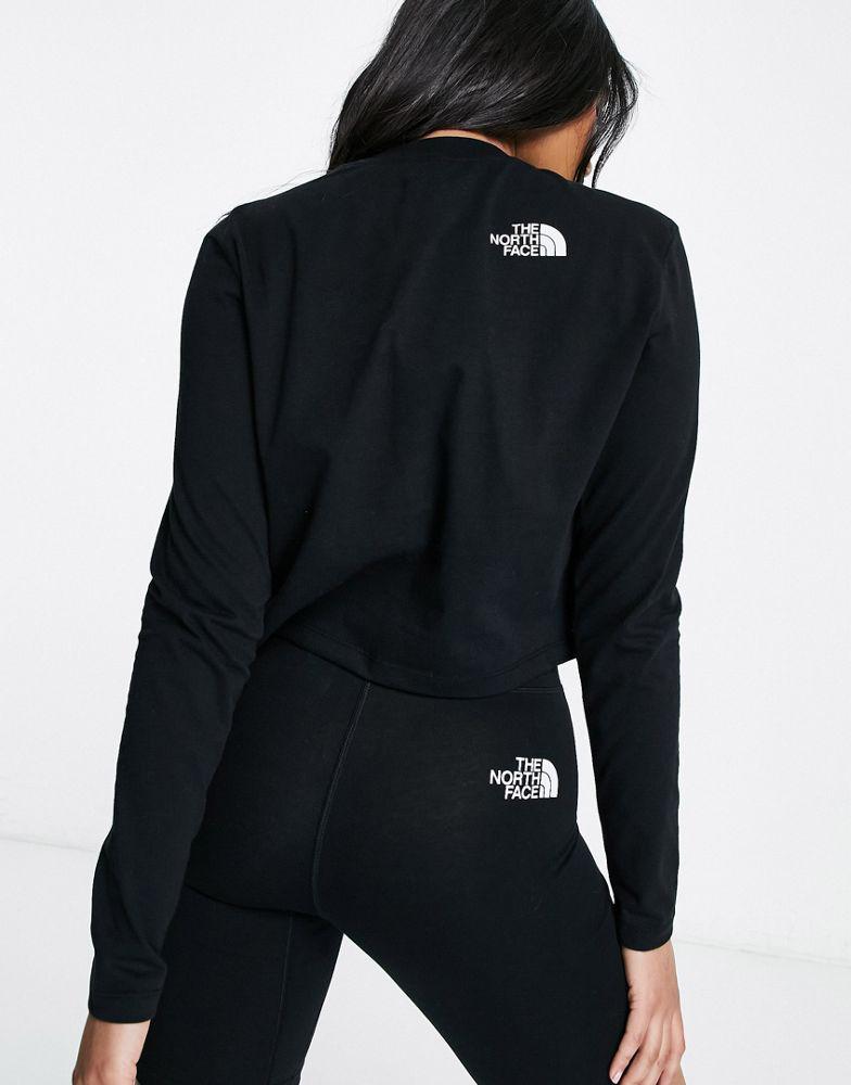 The North Face cropped long sleeve t-shirt in black Exclusive at ASOS商品第2张图片规格展示