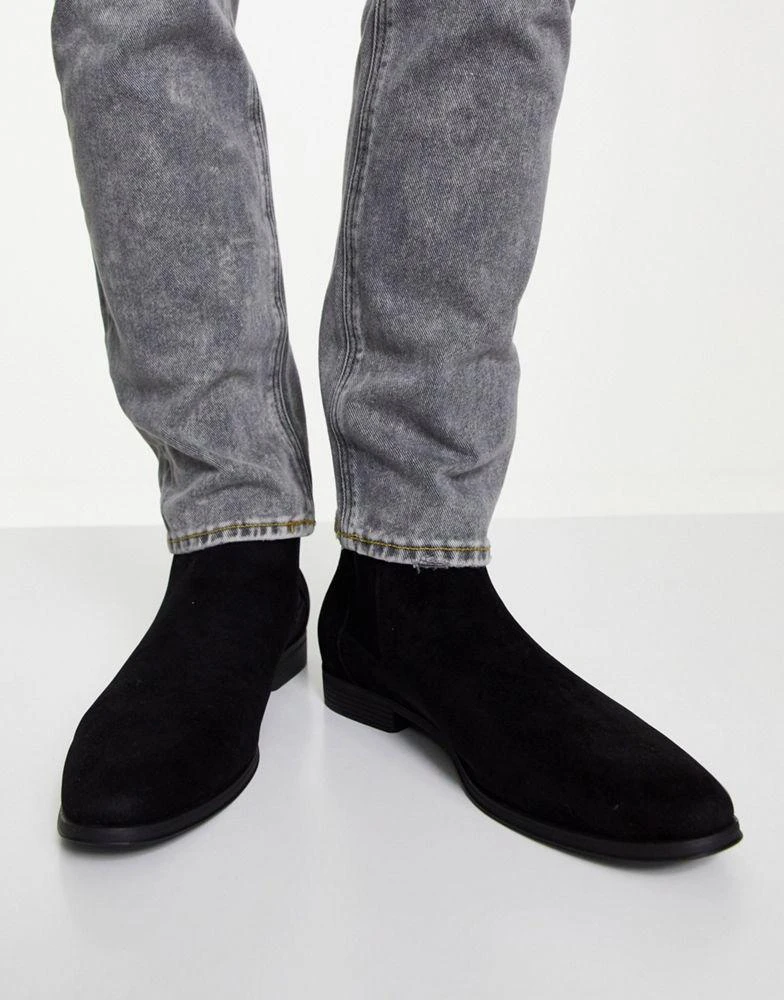 商品ASOS|ASOS DESIGN chelsea boots in black faux suede,价格¥186,第3张图片详细描述