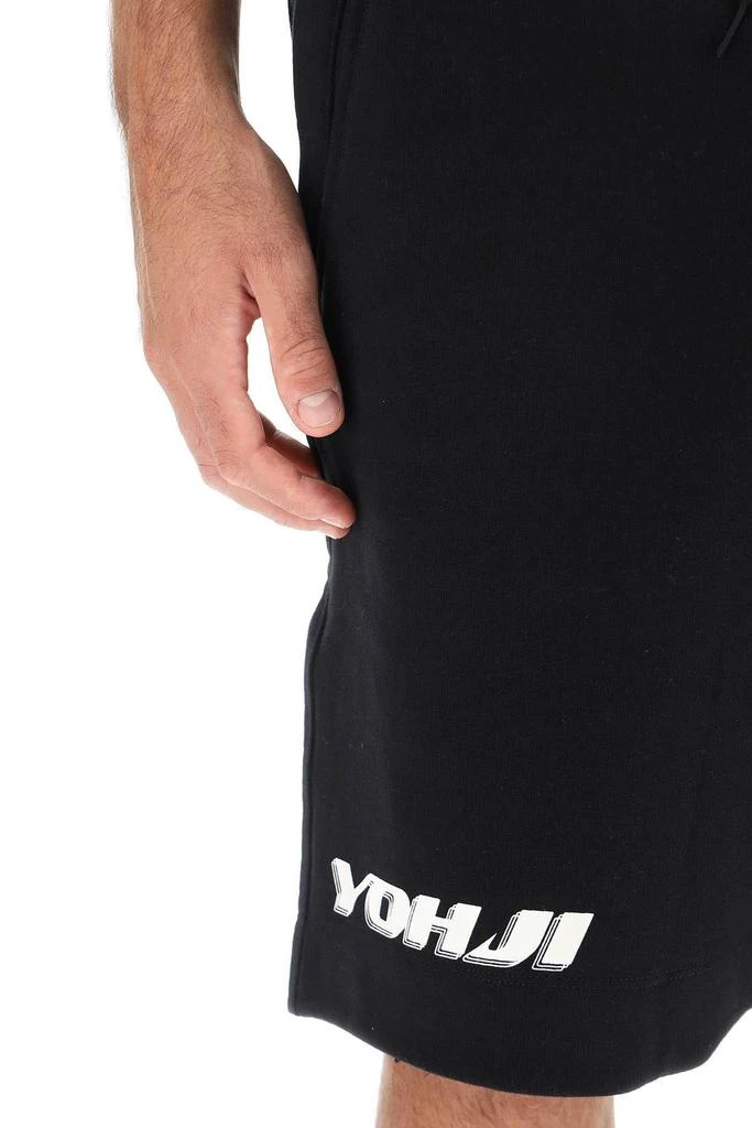 商品Y-3|GFX OVERSIZED SWEATSHORTS,价格¥528,第5张图片详细描述