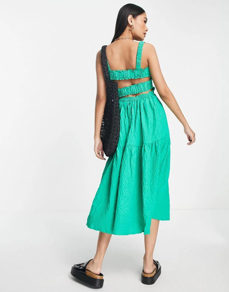 商品VERO MODA|Vero Moda shirred tiered midi dress in green,价格¥281,第2张图片详细描述