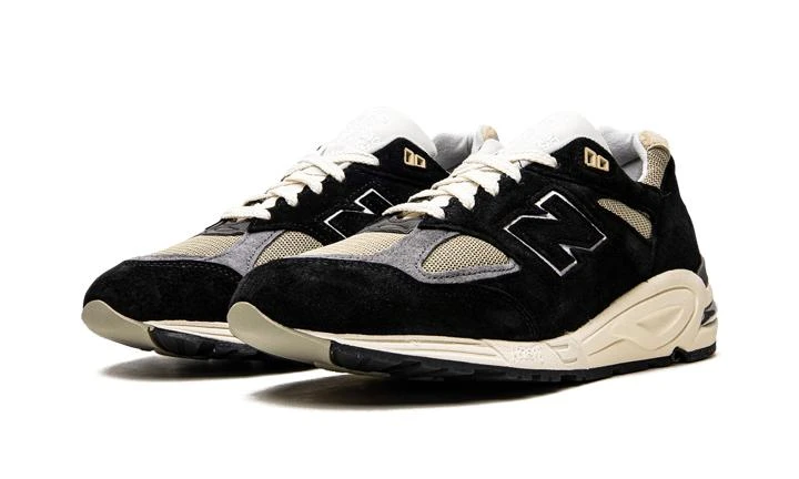 商品New Balance|New Balance 990 v2,价格¥1711-¥2046,第3张图片详细描述