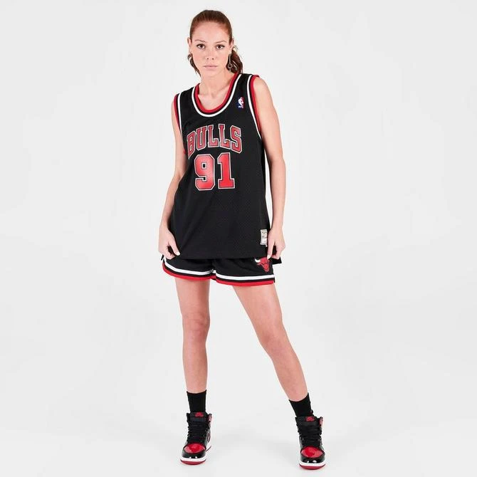 商品Mitchell and Ness|Women's Mitchell & Ness Chicago Bulls Alternate NBA Dennis Rodman Hardwood Classics 1997-98 Swingman Jersey,价格¥377,第2张图片详细描述