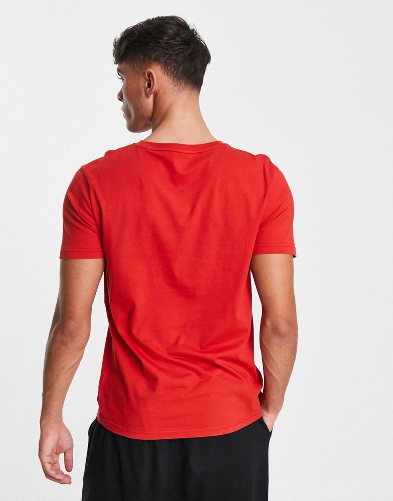 商品Tommy Hilfiger|Tommy Hilfiger t-shirt in red,价格¥322,第5张图片详细描述