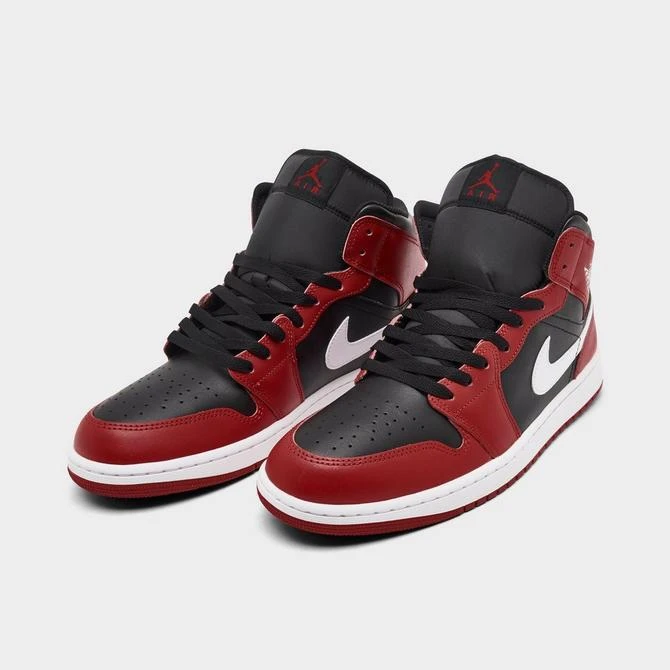 商品Jordan|Men's Air Jordan Retro 1 Mid Casual Shoes,价格¥607,第2张图片详细描述