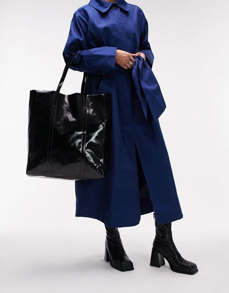 商品Topshop|Topshop betsy metallic tote bag in black,价格¥172,第4张图片详细描述