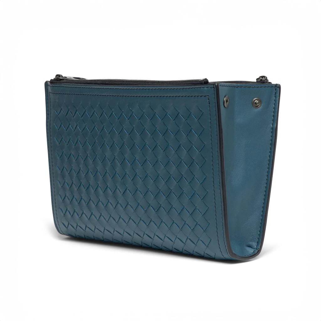 商品Bottega Veneta|Bottega Veneta Intrecciato Leather Wristlet Bag,价格¥3641,第2张图片详细描述