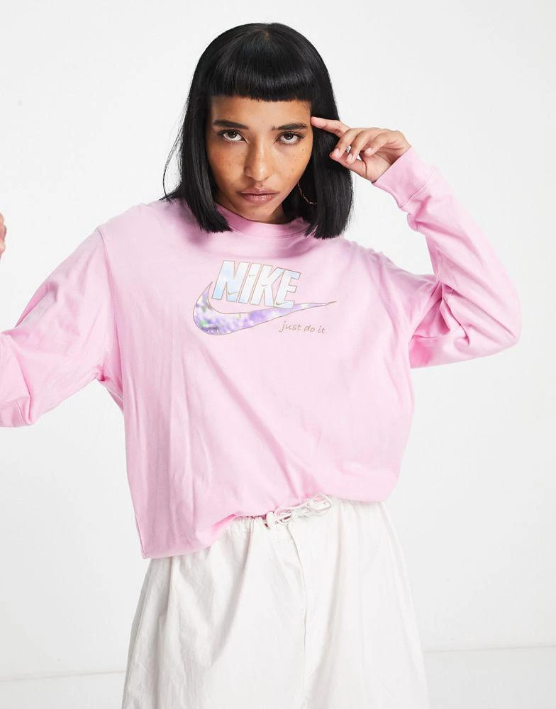 商品NIKE|Nike sparkle swoosh graphic logo long sleeve t-shirt in pink,价格¥367,第3张图片详细描述