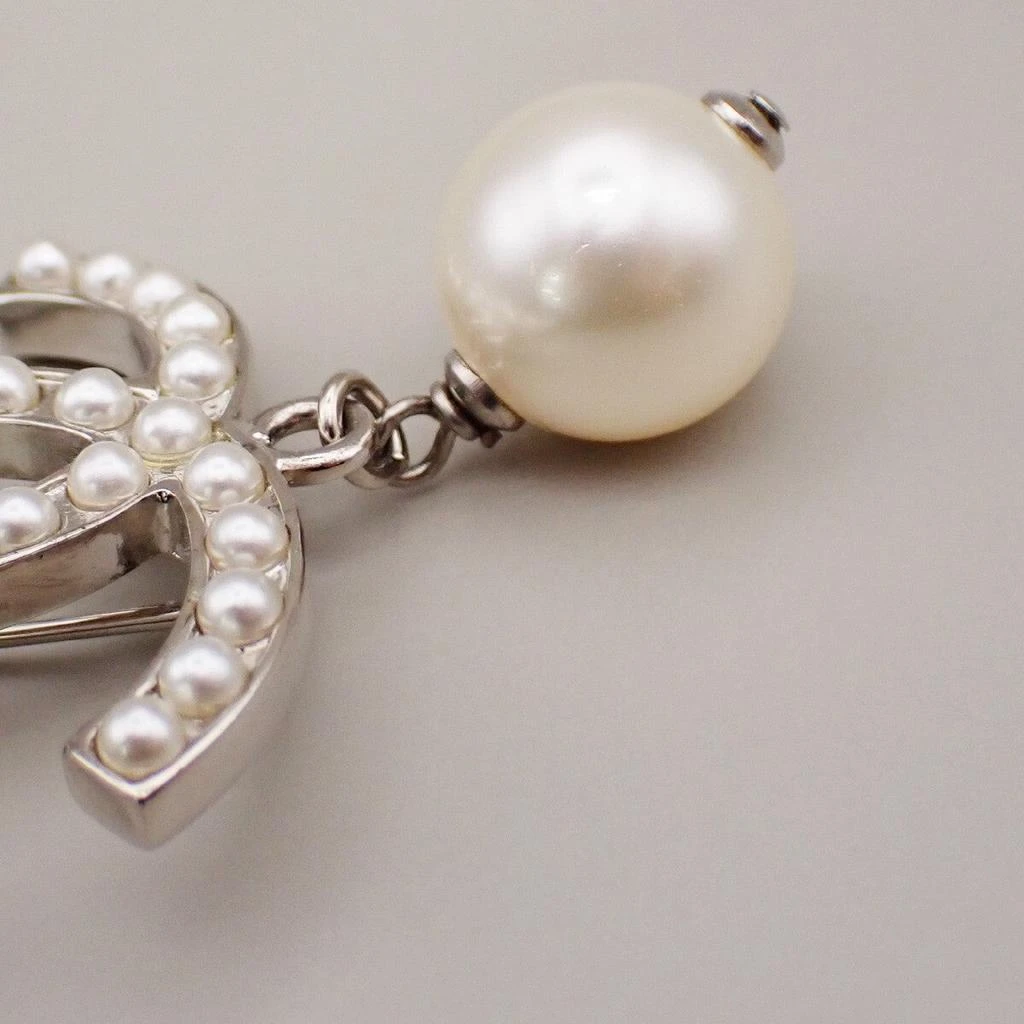 Cc Drop Brooch Metal And Faux Pearls _Plated Brooch Jewelry (Pre-Owned) 商品