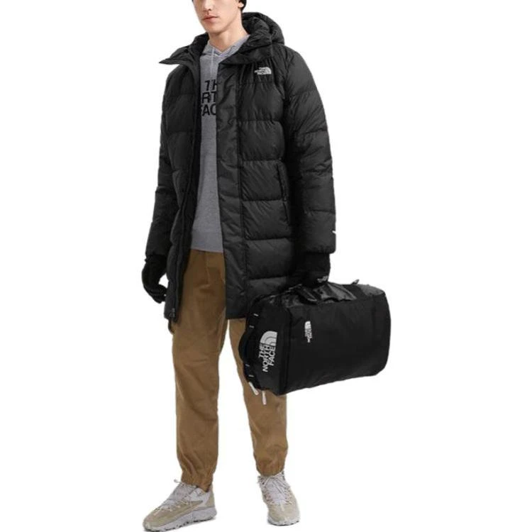 商品[国内直发] The North Face|[预售3天]北面 纯色logo拉链长款连帽面包棉服 男款 黑色,价格¥1938,第4张图片详细描述