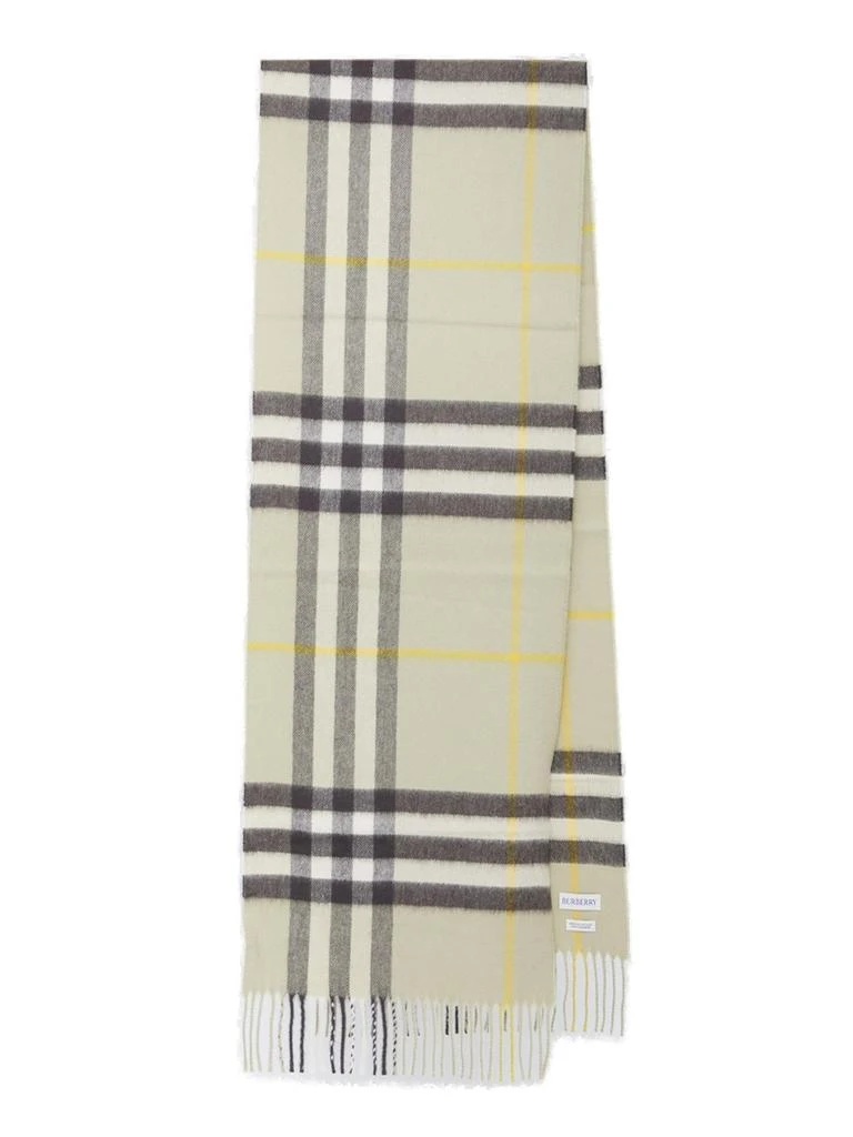 商品Burberry|Burberry Logo Patch Checked Fringed Scarf,价格¥2646,第1张图片